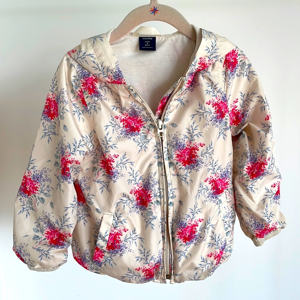 Gap Windbuster, 4